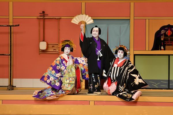 Xem biểu diễn kịch Kabuki trực tuyến | KILALA