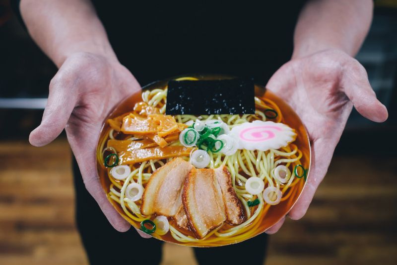 Nghệ thuật làm thức ăn giả tại Nhật Bản Nhìn thật hơn cả đồ ăn thật lợi  nhuận siêu khủng với giá cao ngất ngưởng