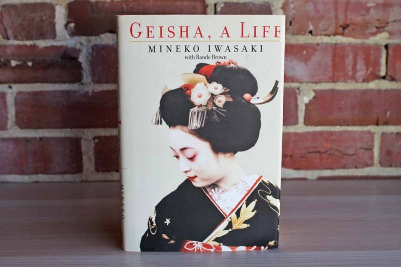 geisha a life by mineko iwasaki